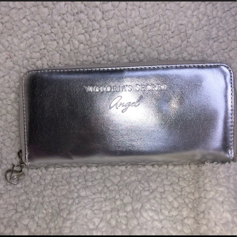 Silver wallet